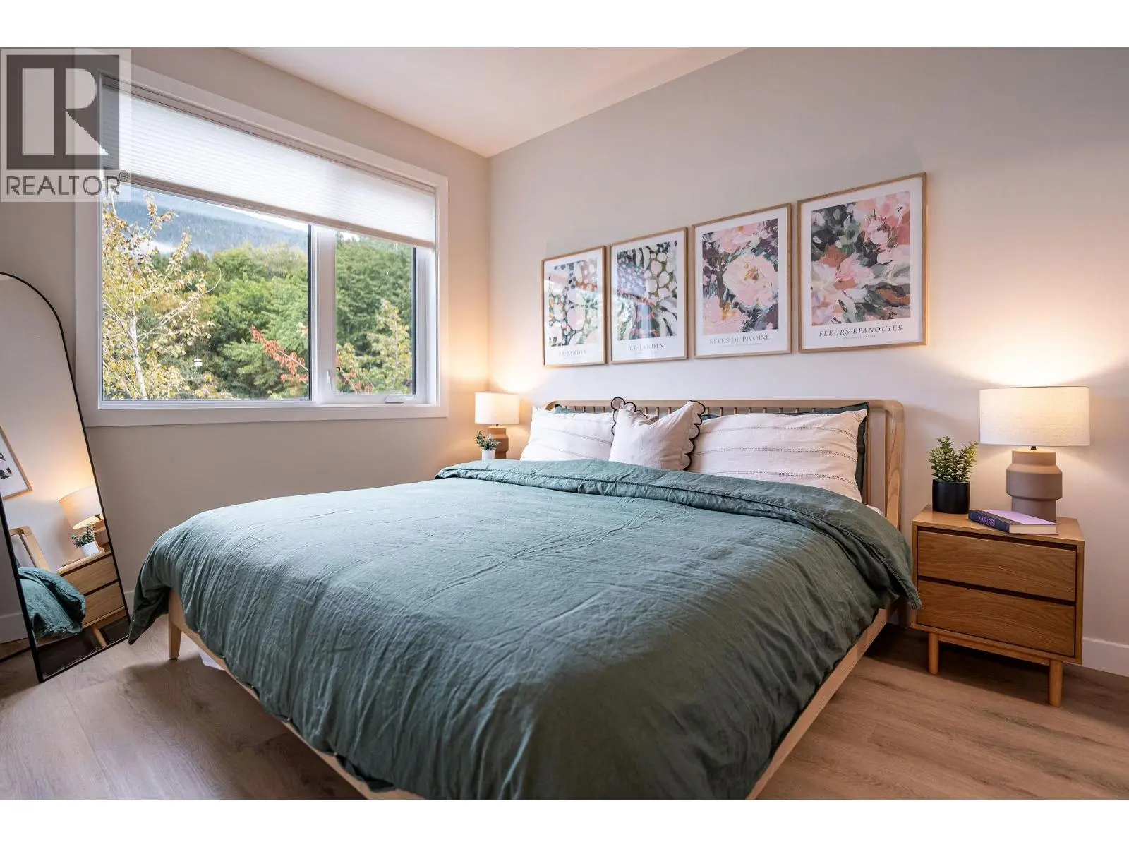402 King Street. Revelstoke, British Columbia