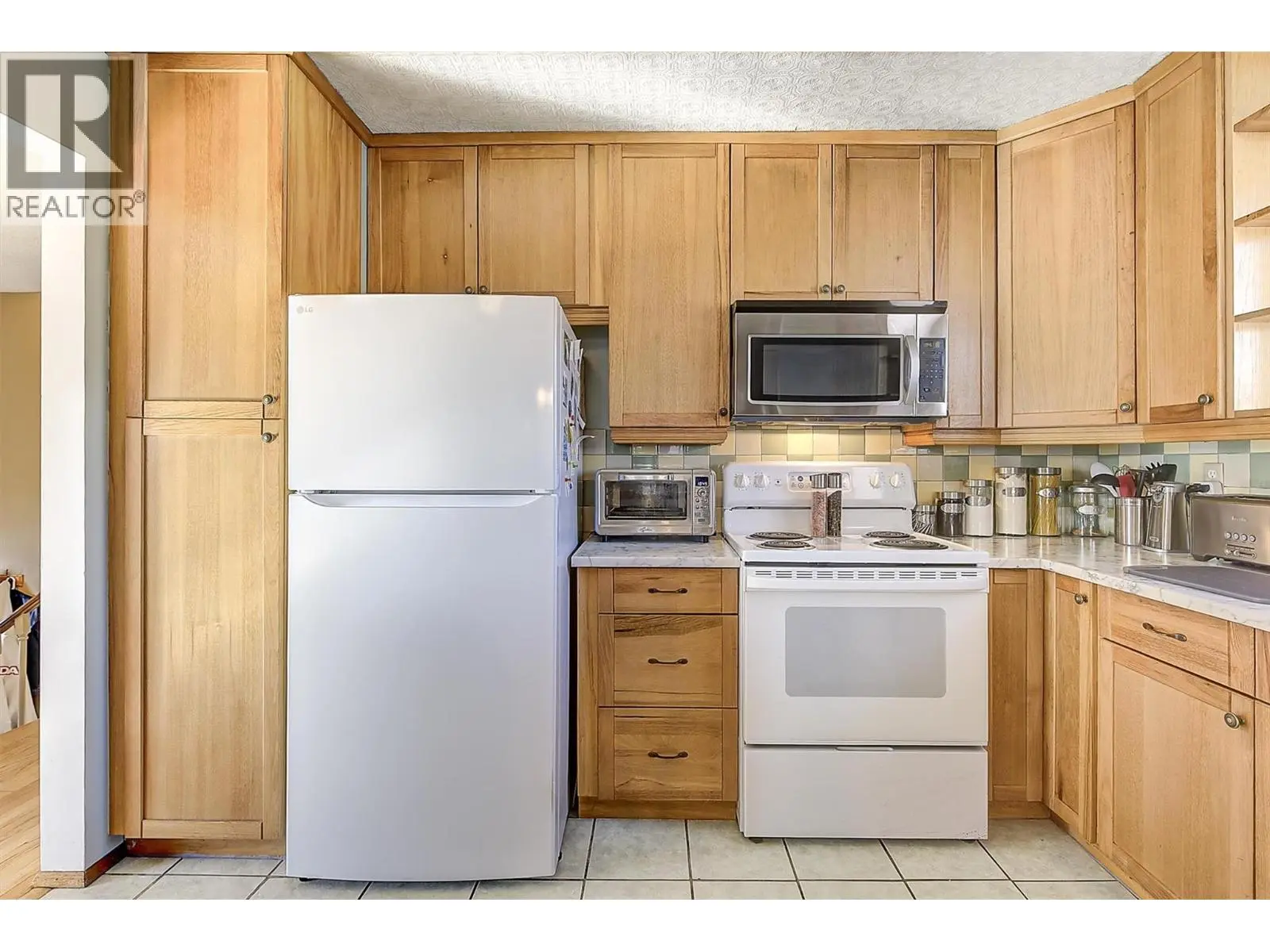 2442 Butt Road. West Kelowna, British Columbia