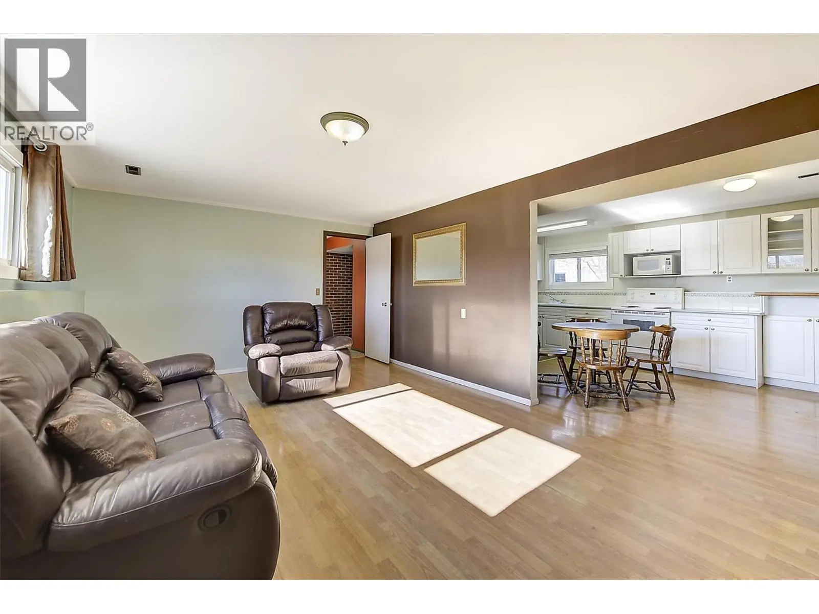 2442 Butt Road. West Kelowna, British Columbia