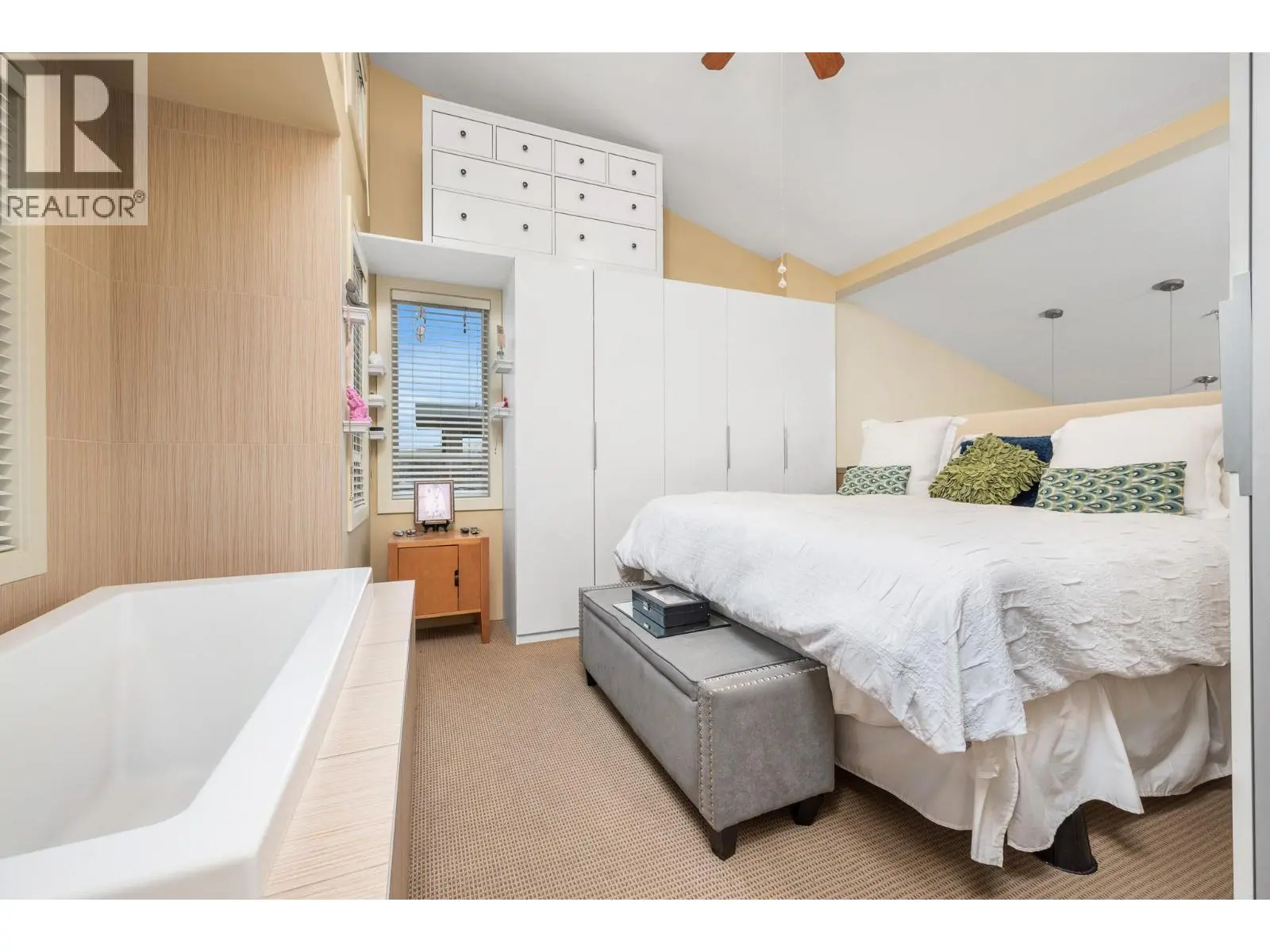 7343 Okanagan Landing Road Unit# 2405. Vernon, British Columbia