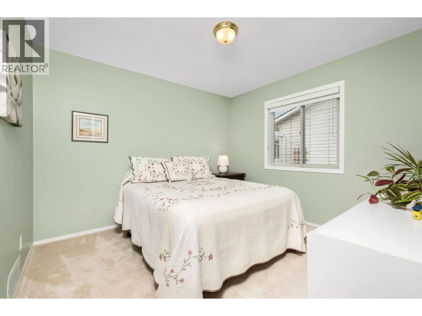 833 8 Avenue. Vernon, British Columbia
