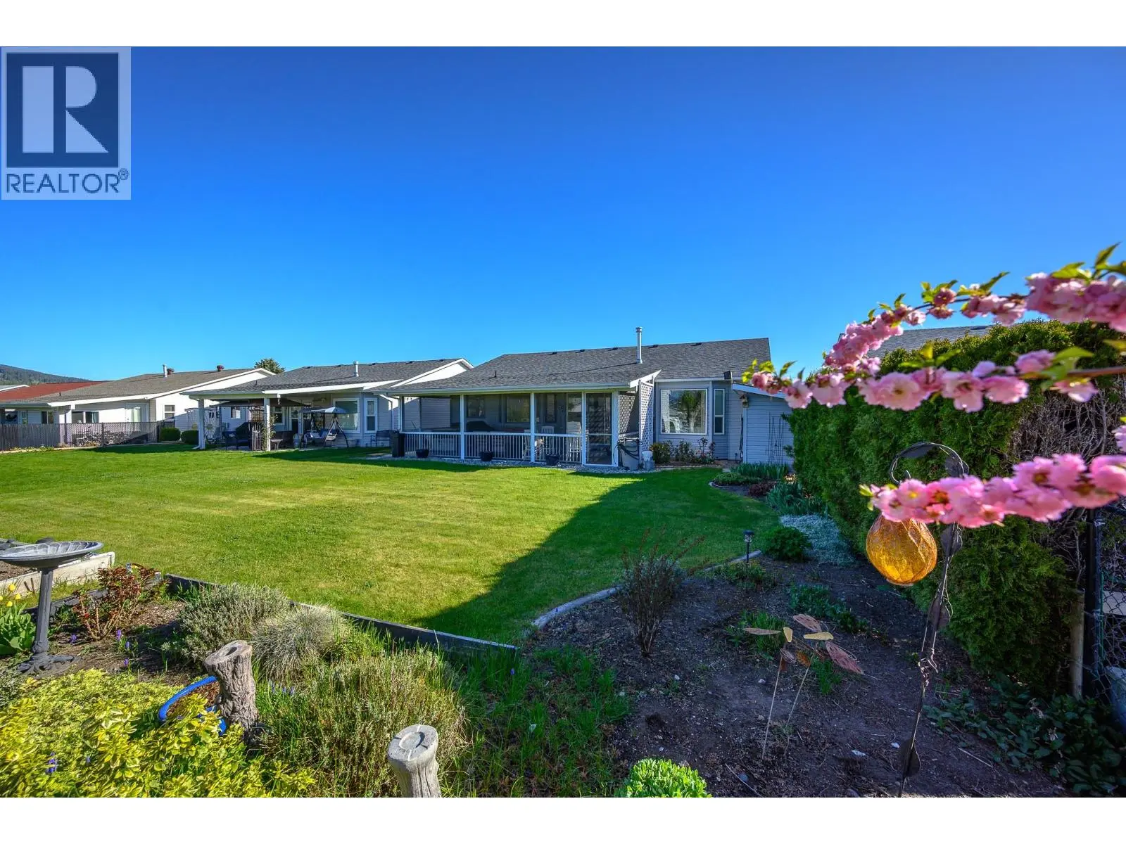 833 8 Avenue. Vernon, British Columbia