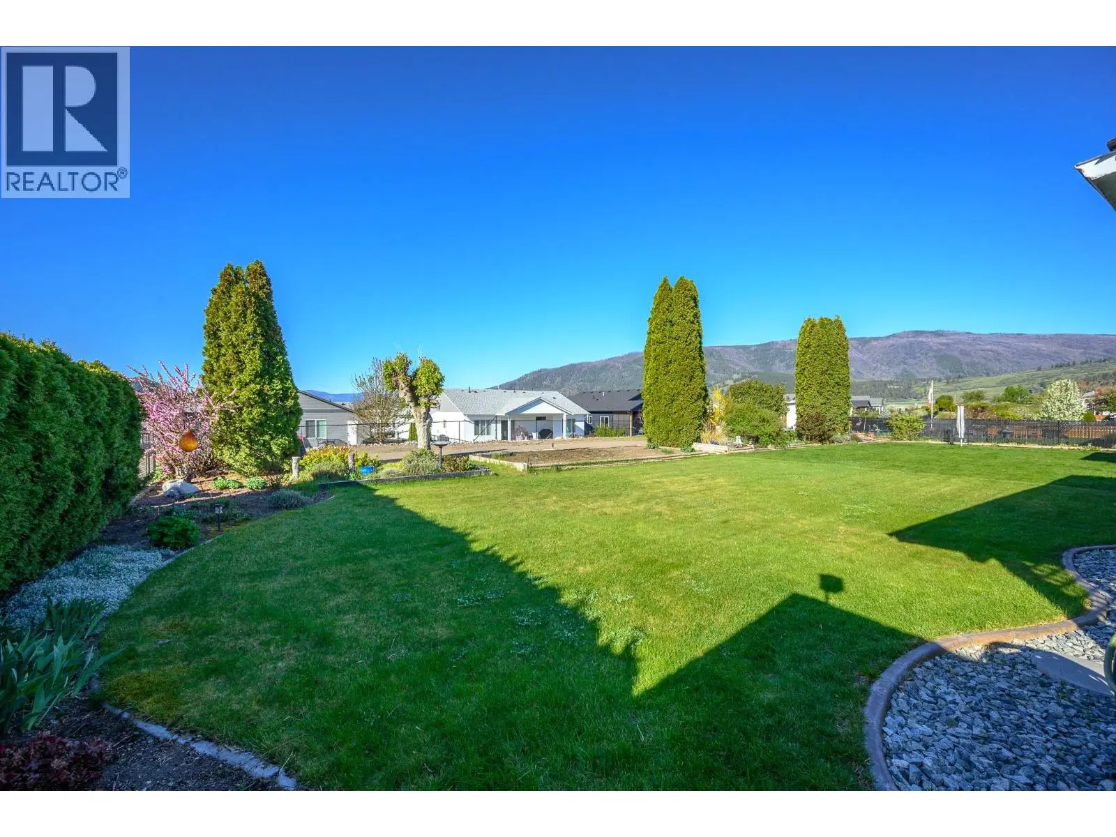 833 8 Avenue. Vernon, British Columbia