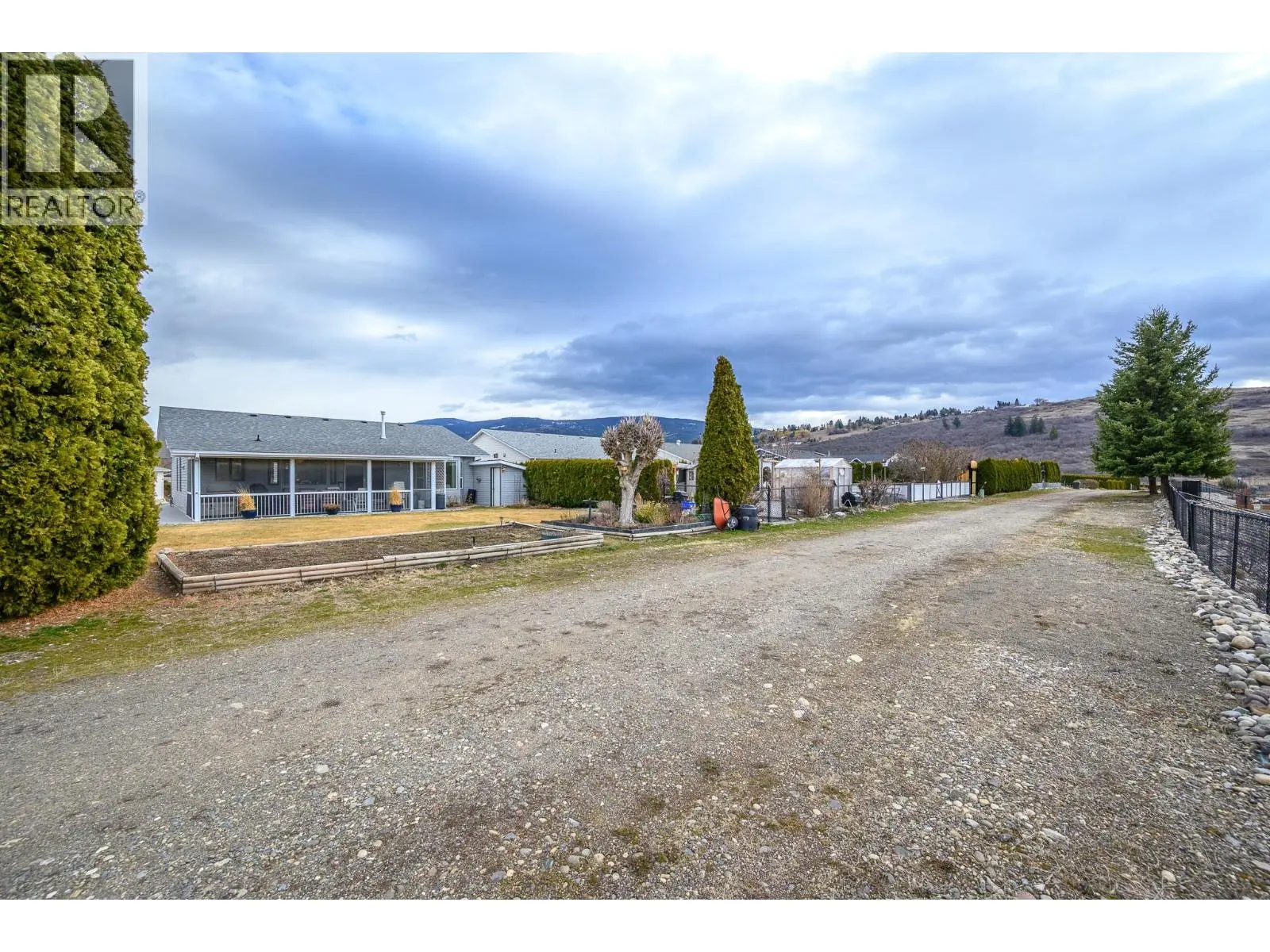 833 8 Avenue. Vernon, British Columbia