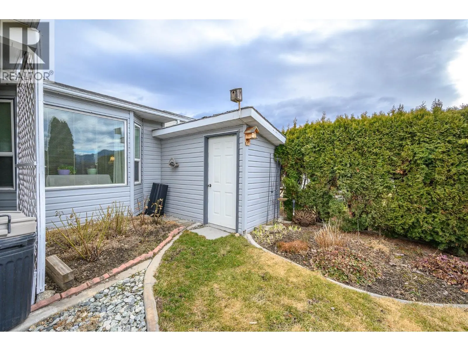833 8 Avenue. Vernon, British Columbia