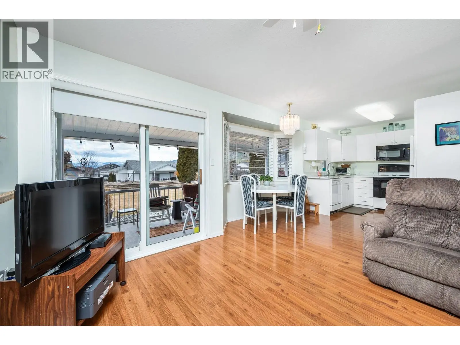 833 8 Avenue. Vernon, British Columbia