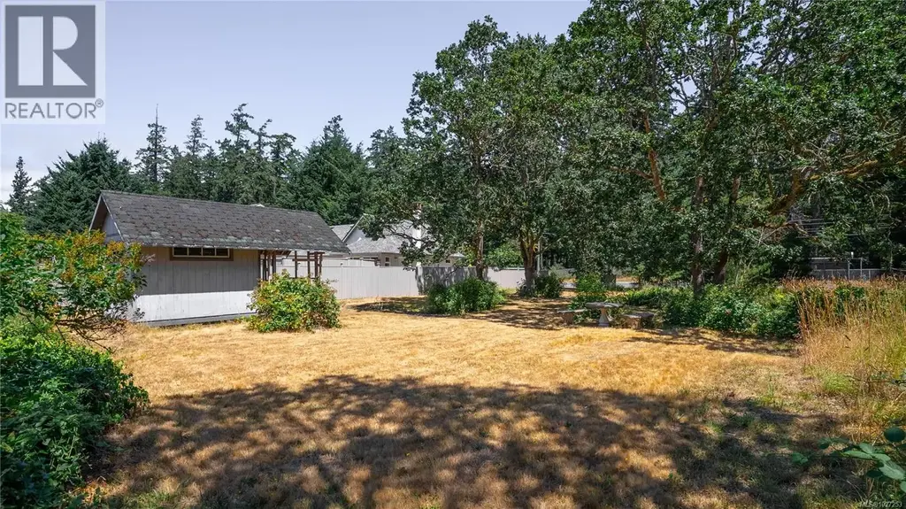 3250 Metchosin Rd, Colwood
