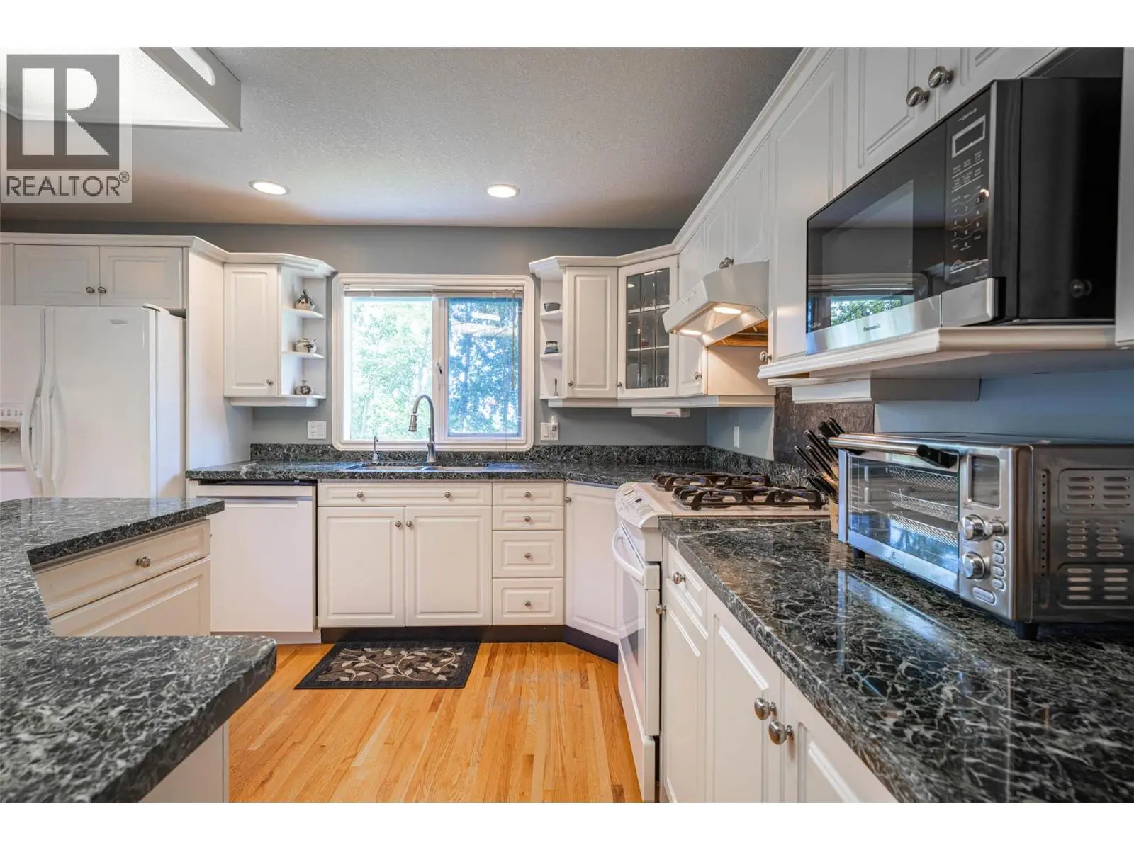 7821 Old Kamloops Road. Vernon, British Columbia