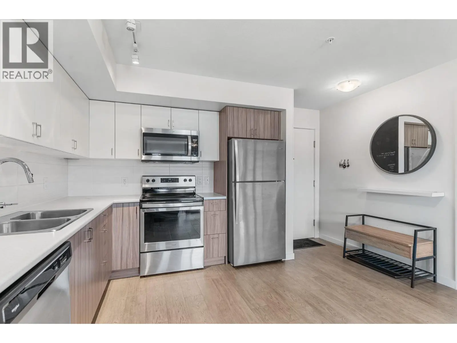 725 Academy Way Unit# 128. Kelowna, British Columbia