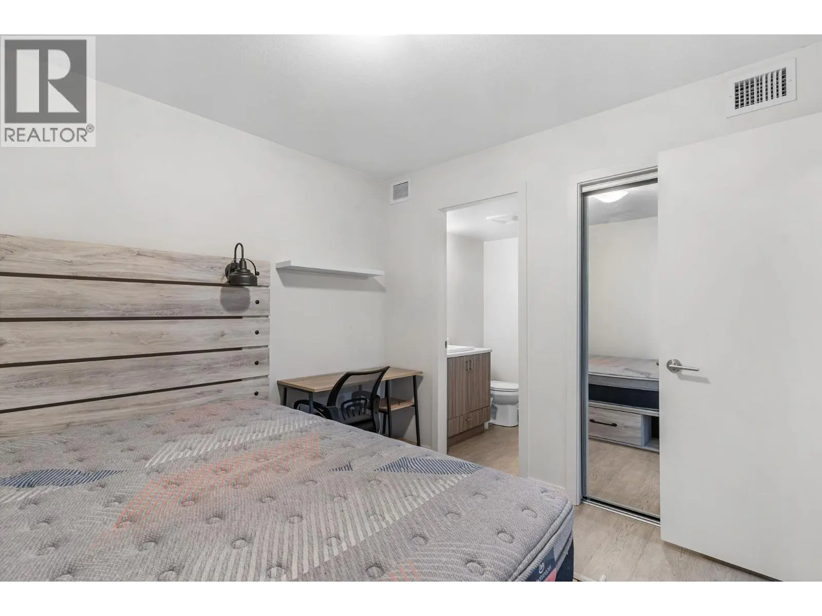 725 Academy Way Unit# 128. Kelowna, British Columbia