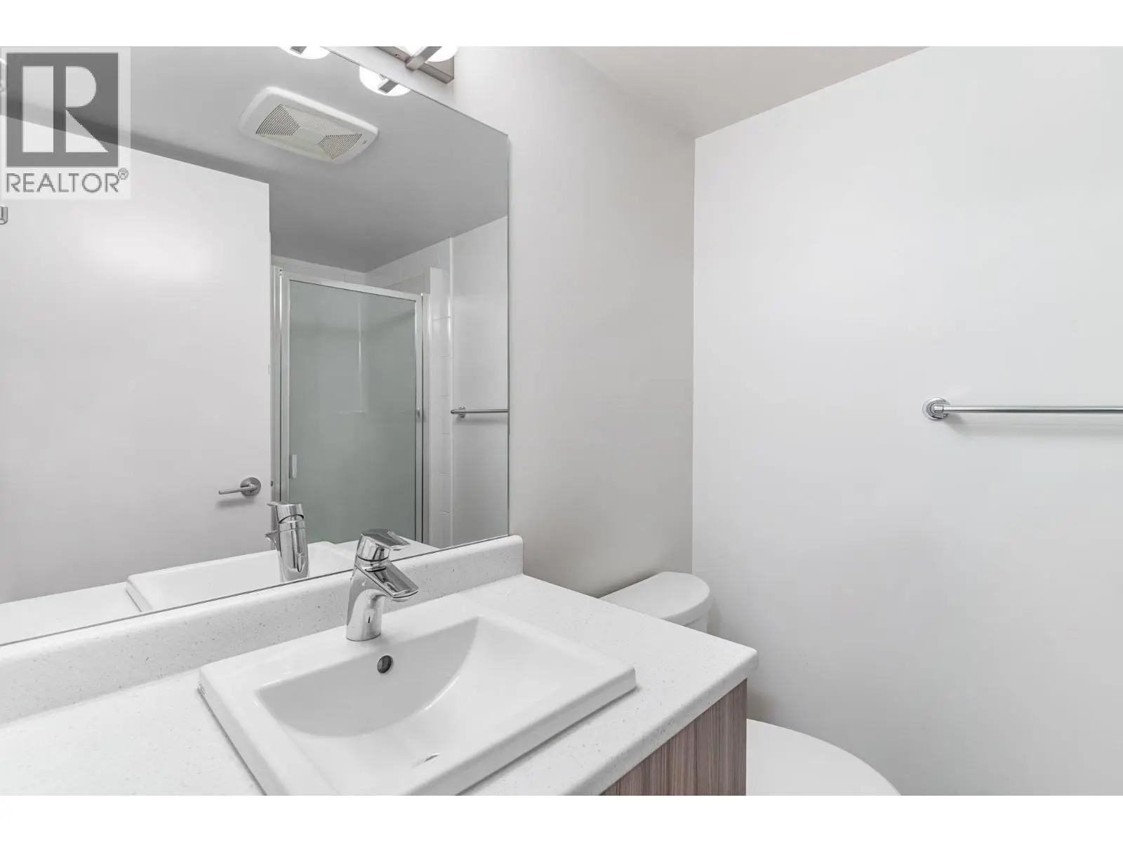 725 Academy Way Unit# 128. Kelowna, British Columbia