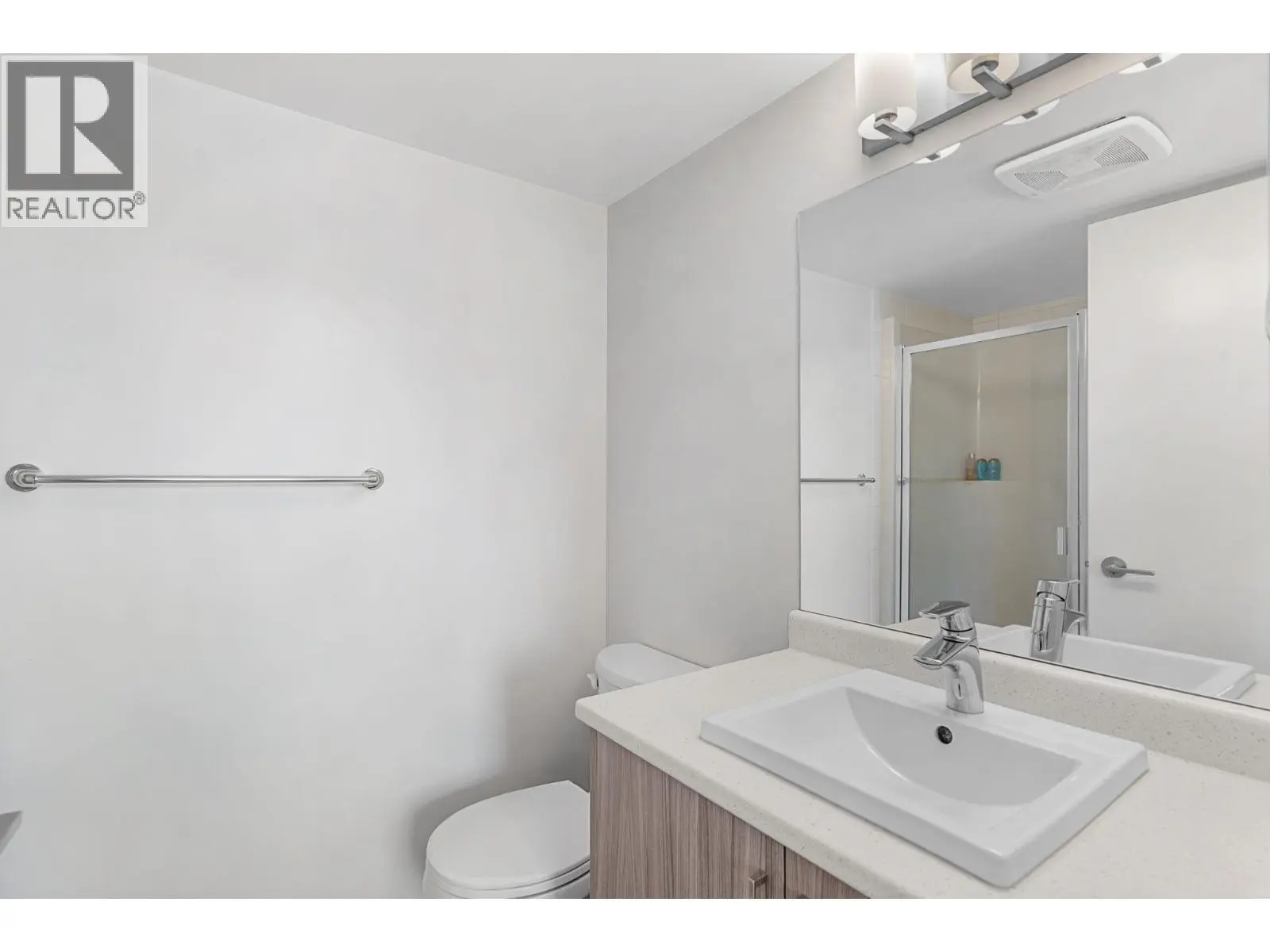 725 Academy Way Unit# 128. Kelowna, British Columbia
