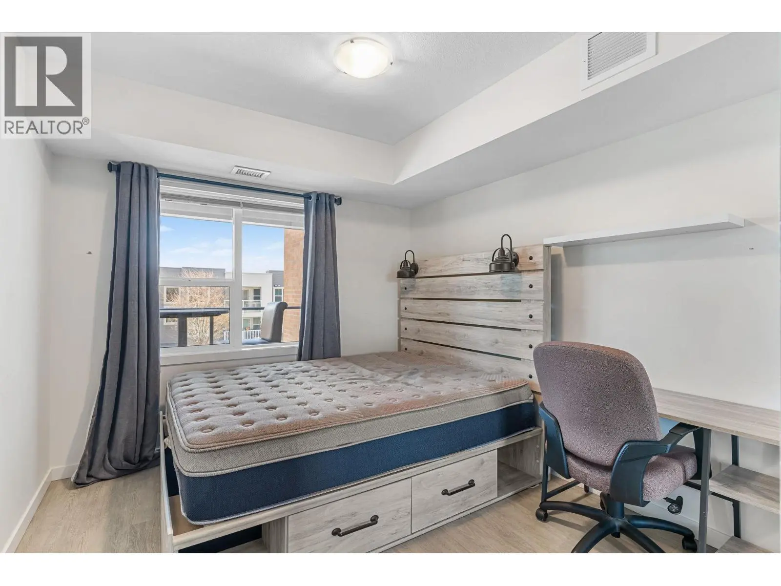 725 Academy Way Unit# 128. Kelowna, British Columbia