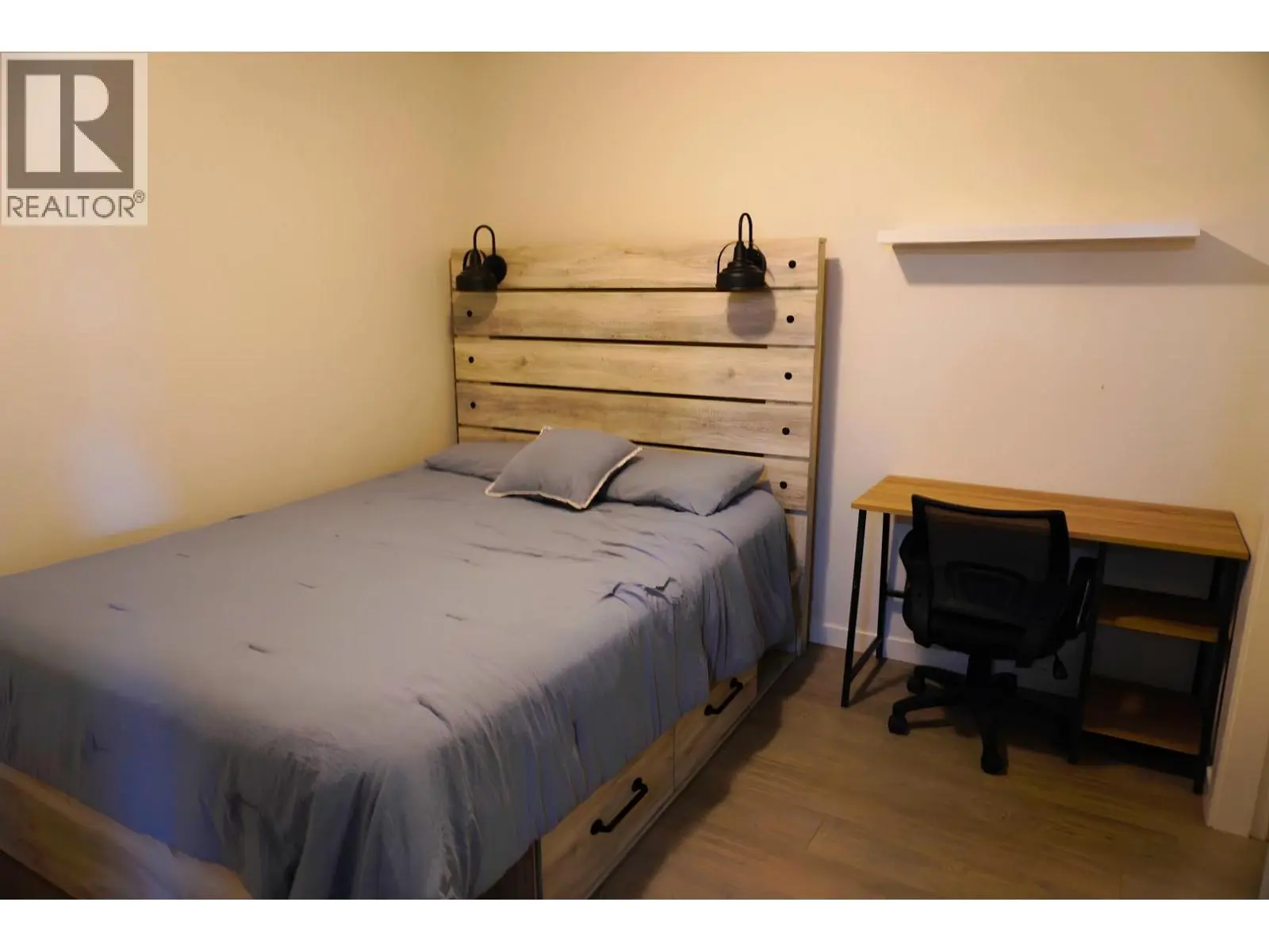 725 Academy Way Unit# 128. Kelowna, British Columbia