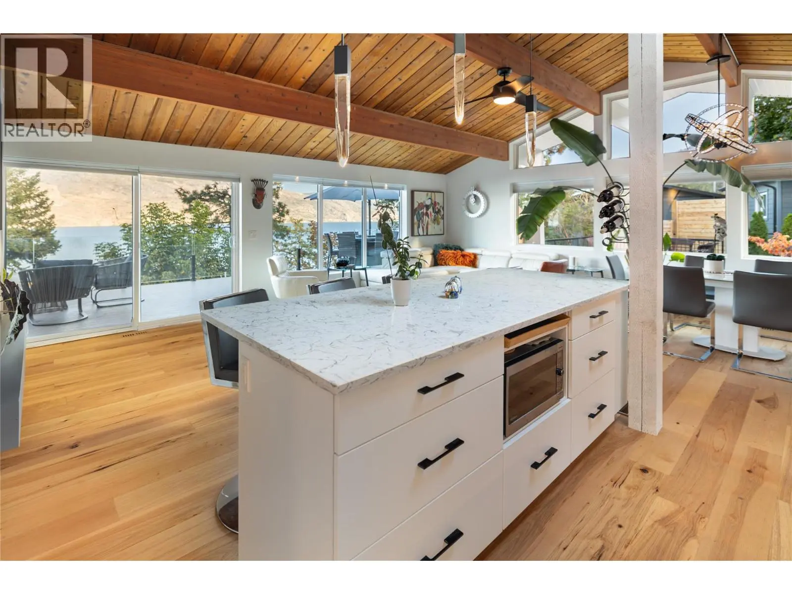 7192 Brent Road. Peachland, British Columbia