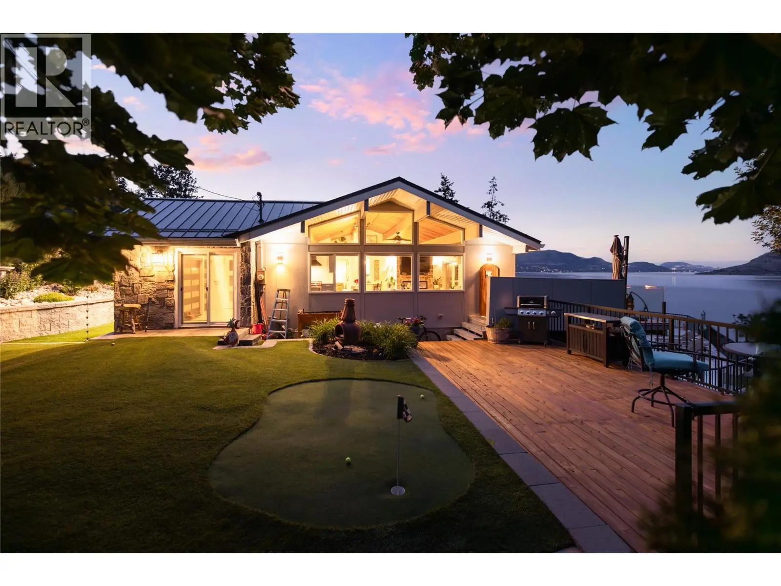7192 Brent Road. Peachland, British Columbia