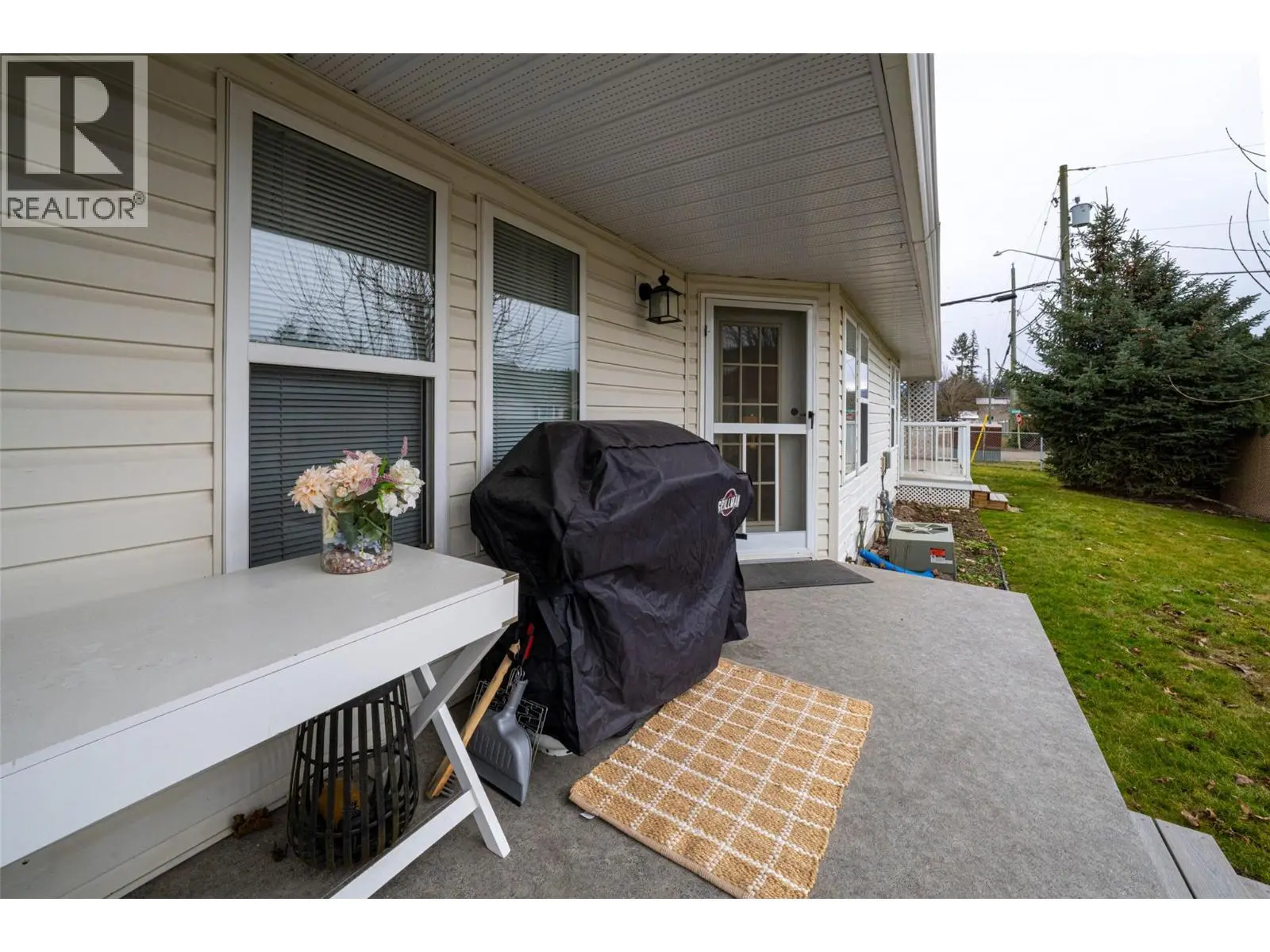 501 Kildonan Avenue Unit# 2. Enderby, British Columbia