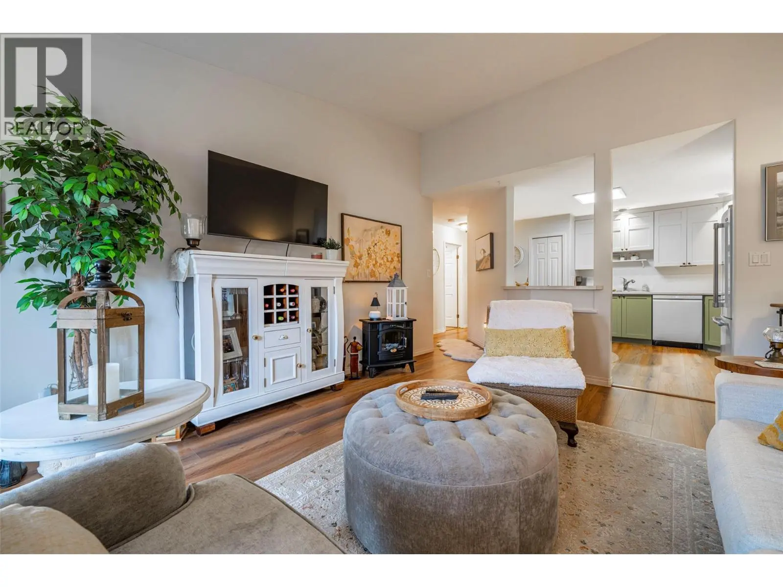 501 Kildonan Avenue Unit# 2. Enderby, British Columbia