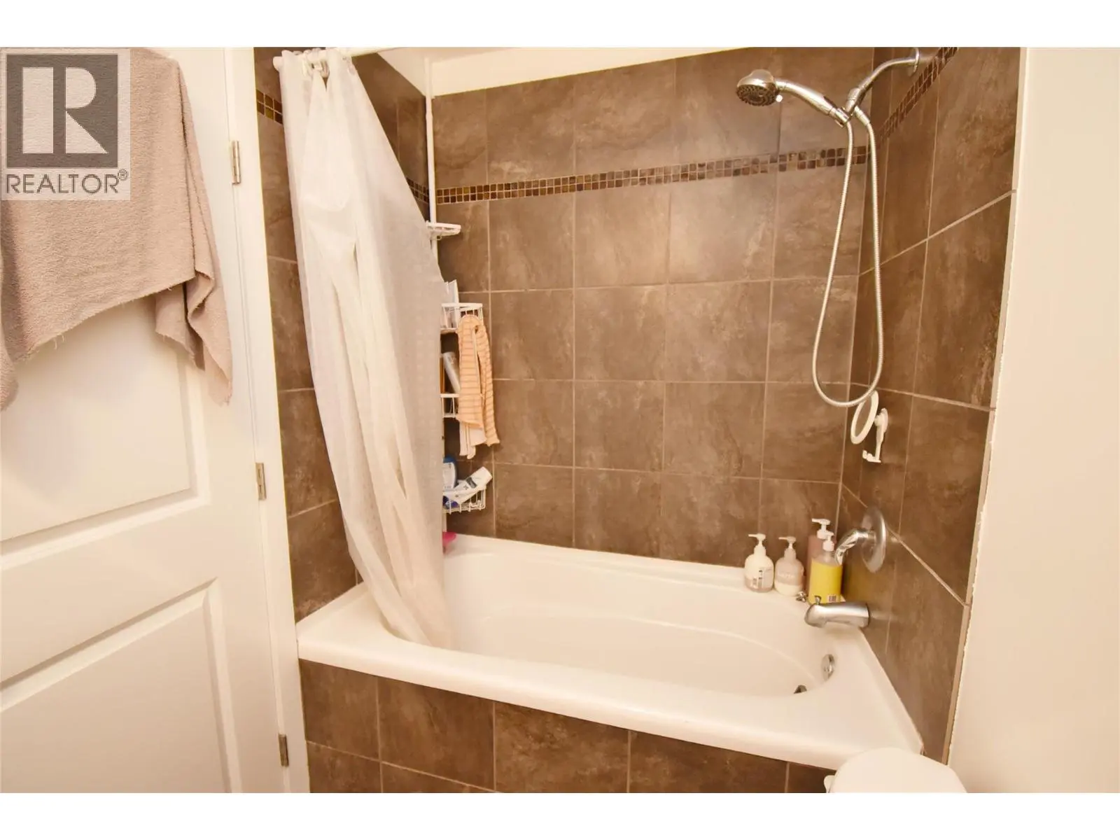 4205 27 Street Unit# 102. Vernon, British Columbia