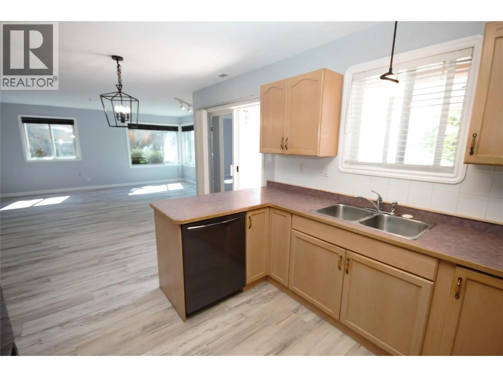 6805 Cottonwood Drive Unit# 100. Osoyoos, British Columbia
