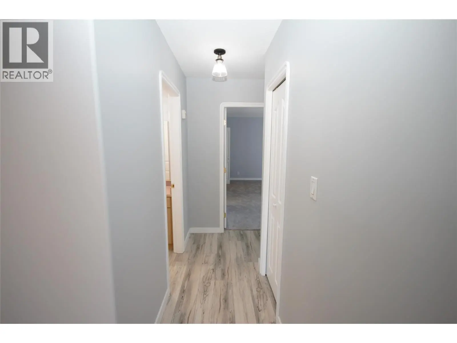 6805 Cottonwood Drive Unit# 100. Osoyoos, British Columbia