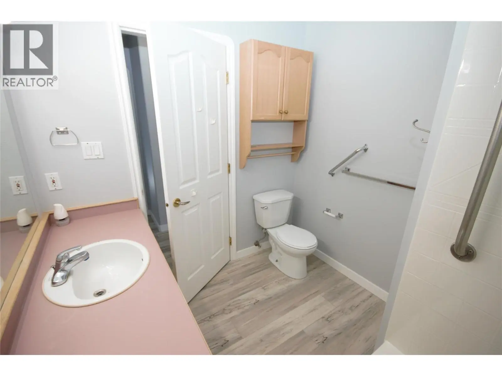 6805 Cottonwood Drive Unit# 100. Osoyoos, British Columbia