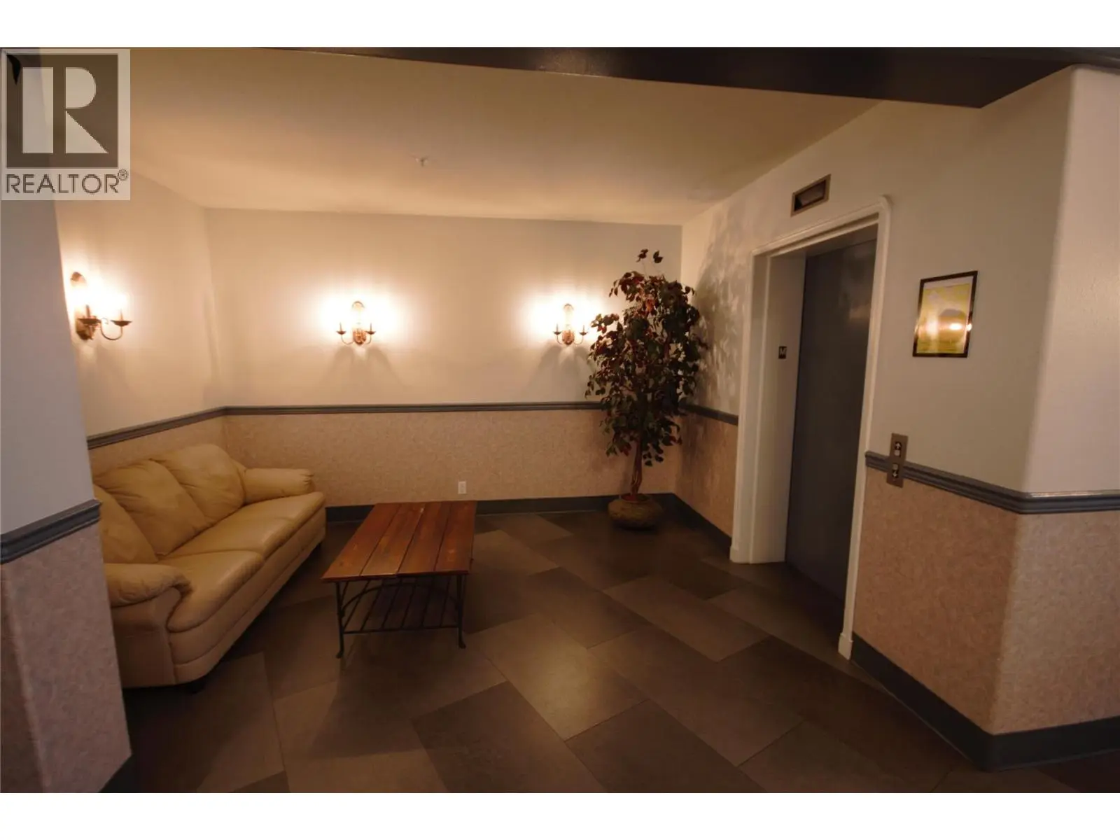 6805 Cottonwood Drive Unit# 100. Osoyoos, British Columbia