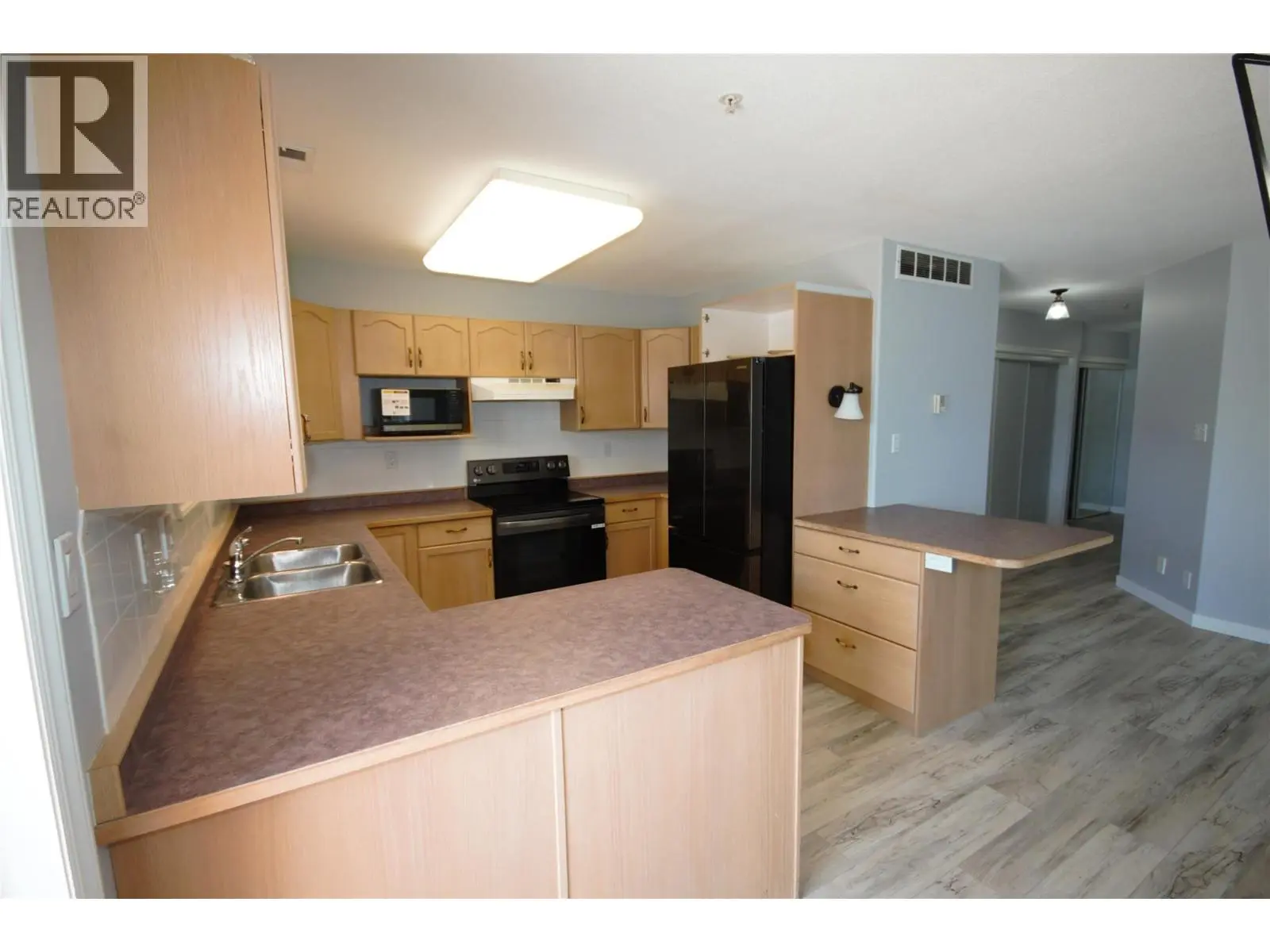 6805 Cottonwood Drive Unit# 100. Osoyoos, British Columbia