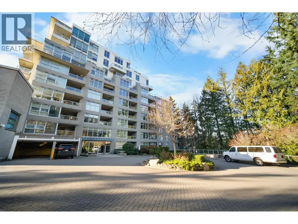 409 9232 University Crescent, Burnaby