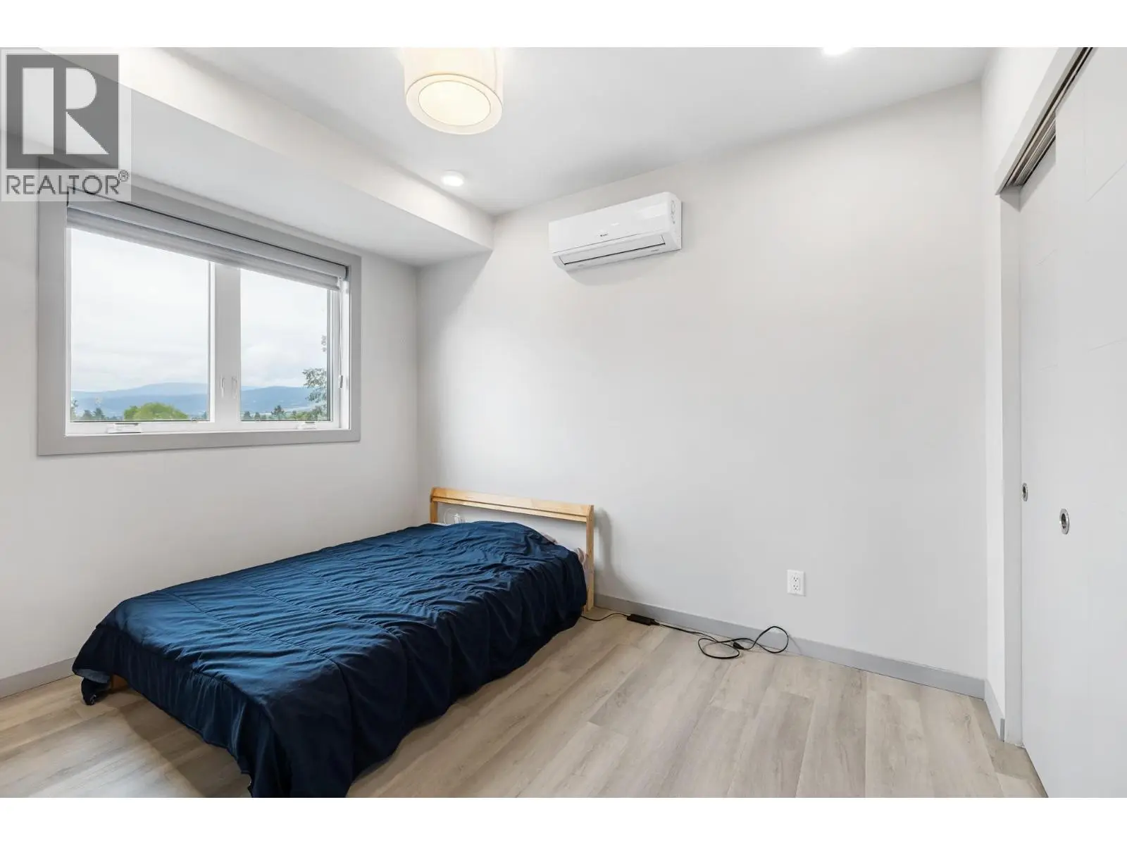 345 Dougall Road Unit# Ph9. Kelowna, British Columbia
