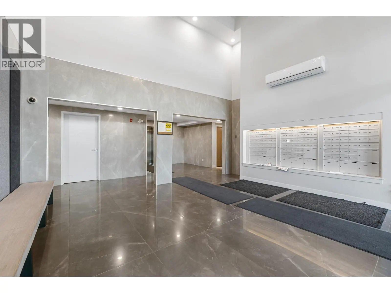 345 Dougall Road Unit# Ph9. Kelowna, British Columbia