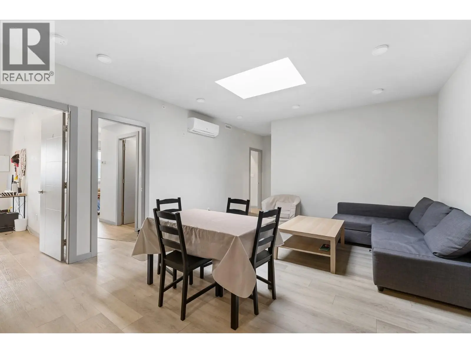 345 Dougall Road Unit# Ph9. Kelowna, British Columbia