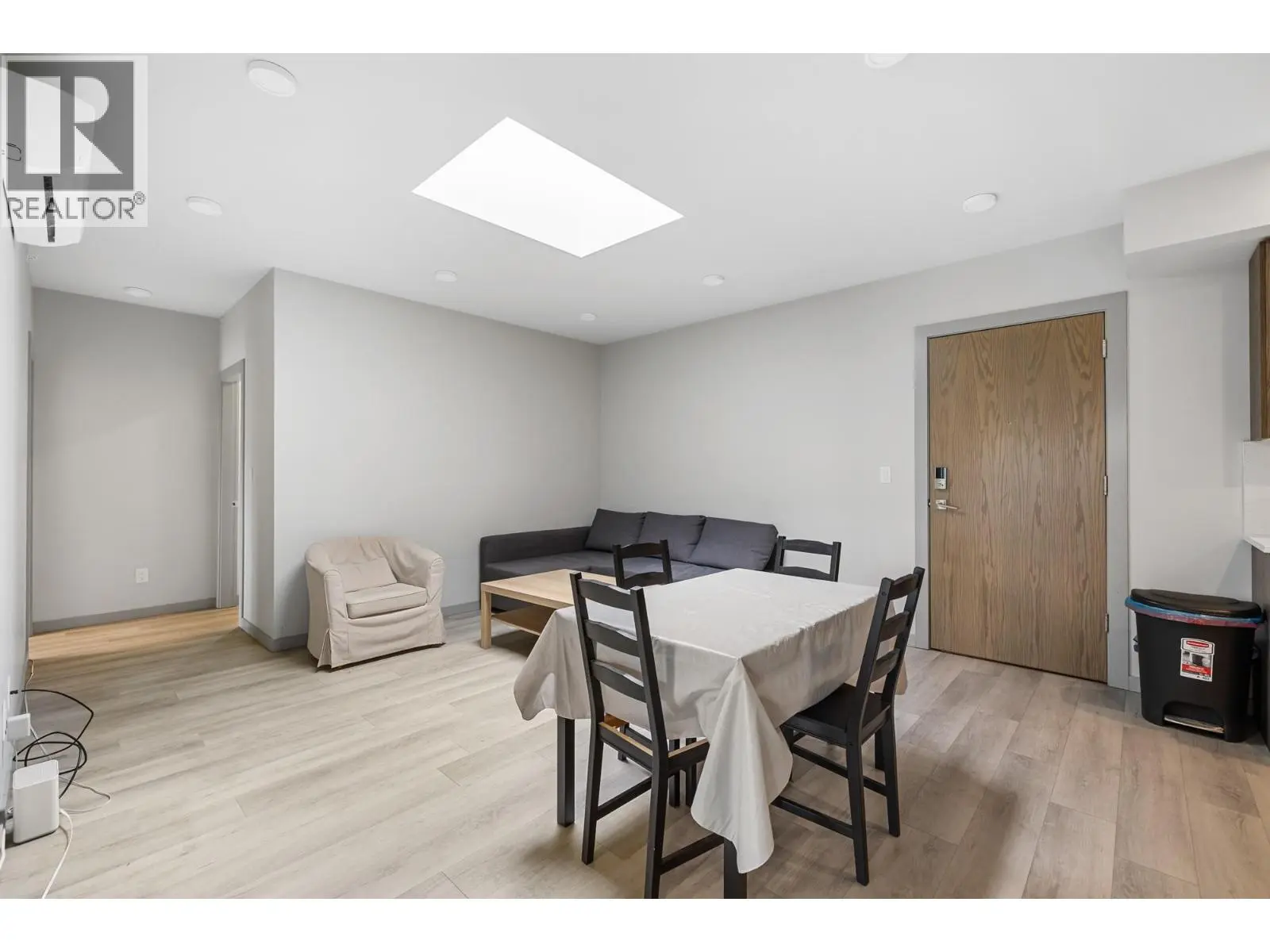 345 Dougall Road Unit# Ph9. Kelowna, British Columbia