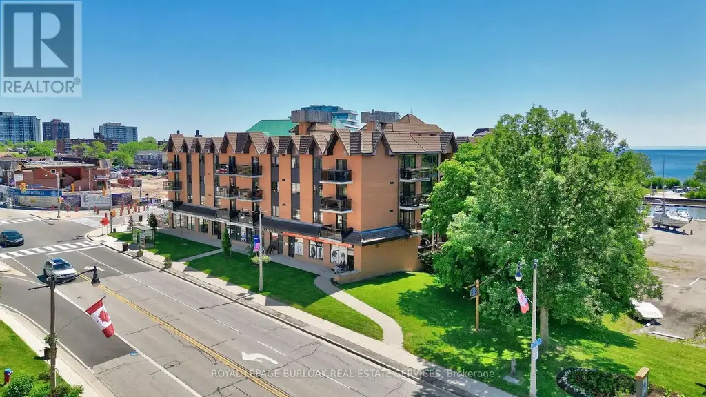 303 - 102 Bronte Road, Oakville (BR Bronte)
