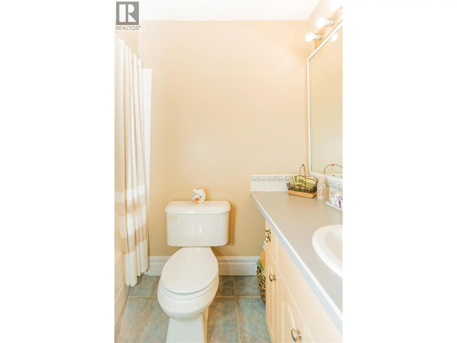 114 Skye Blue Loop. Princeton, British Columbia