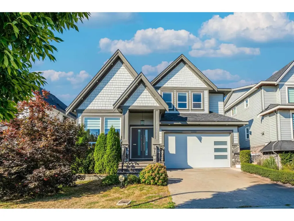 15441 76b Avenue, Surrey