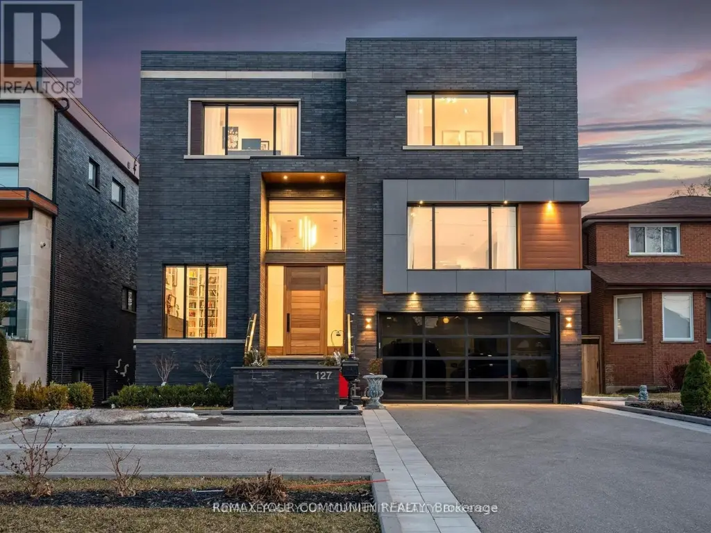 127 Elgin Mills Road W, Richmond Hill (Mill Pond)
