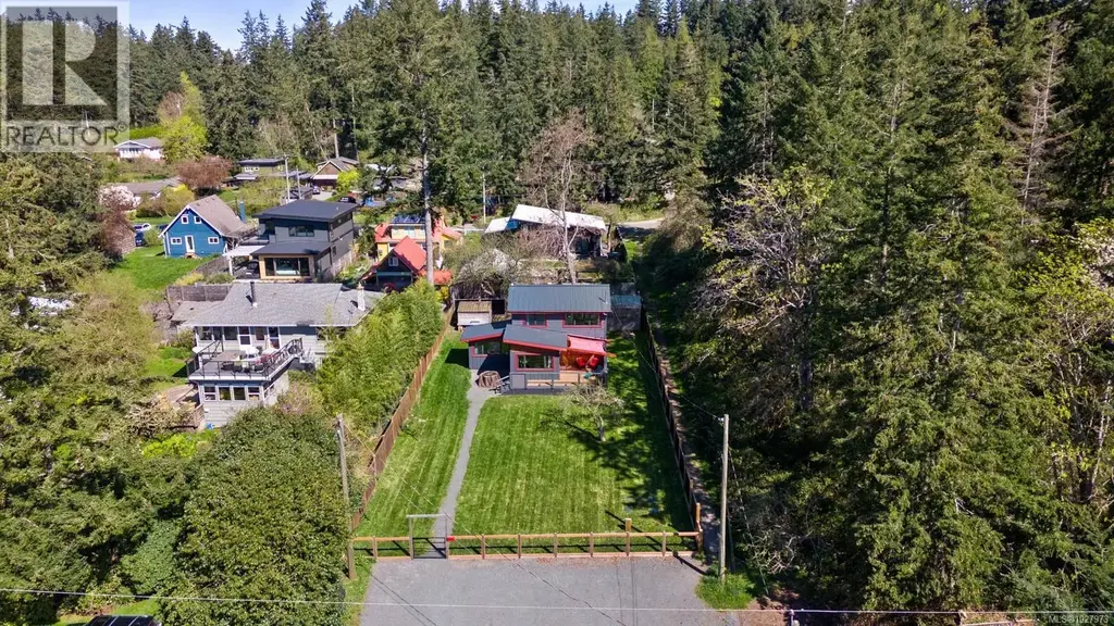 1304 Midden Rd, Comox