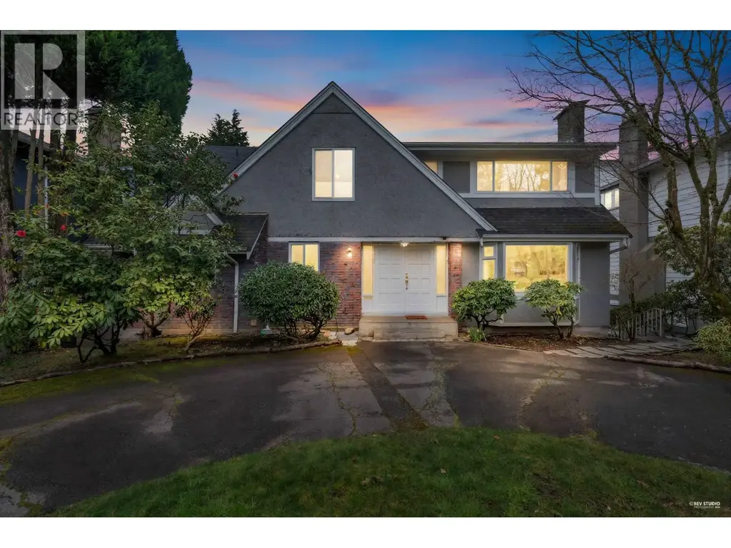 4425 Maple Street, Vancouver