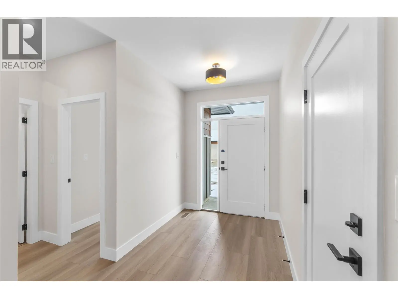 220 Shepherd Road Unit# 14. Chase, British Columbia