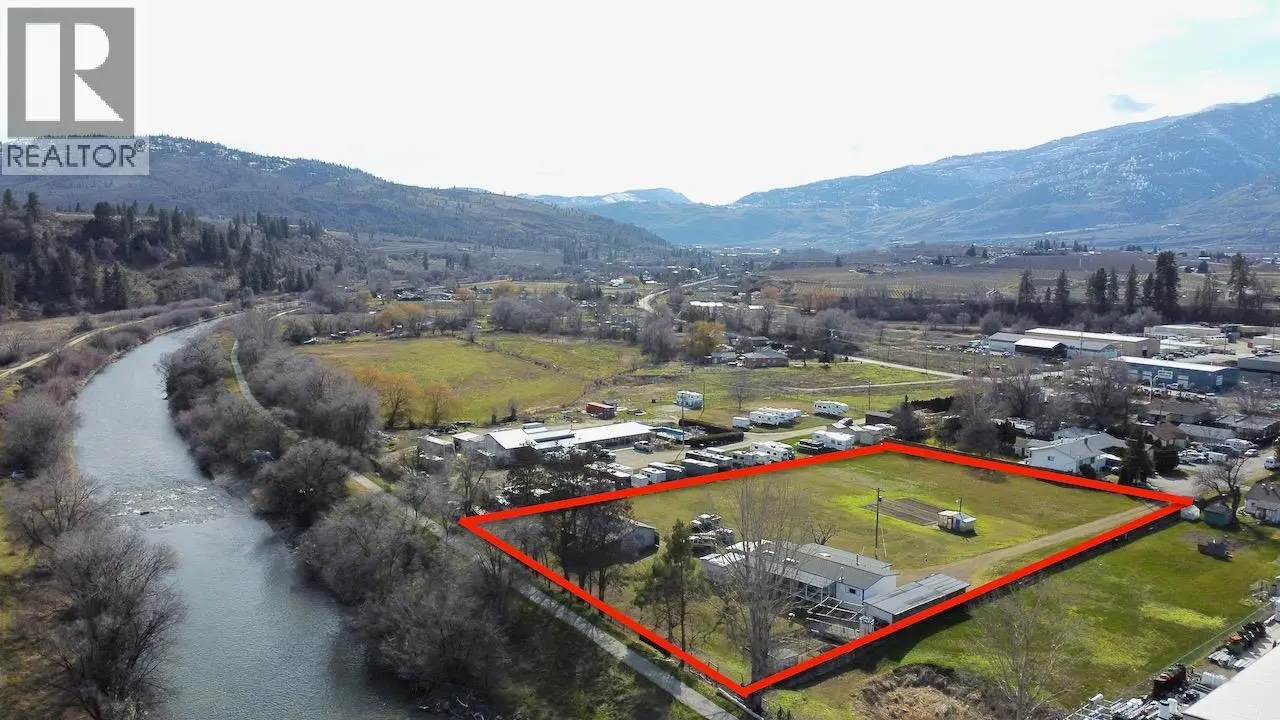 129 Walnut Place. Oliver, British Columbia