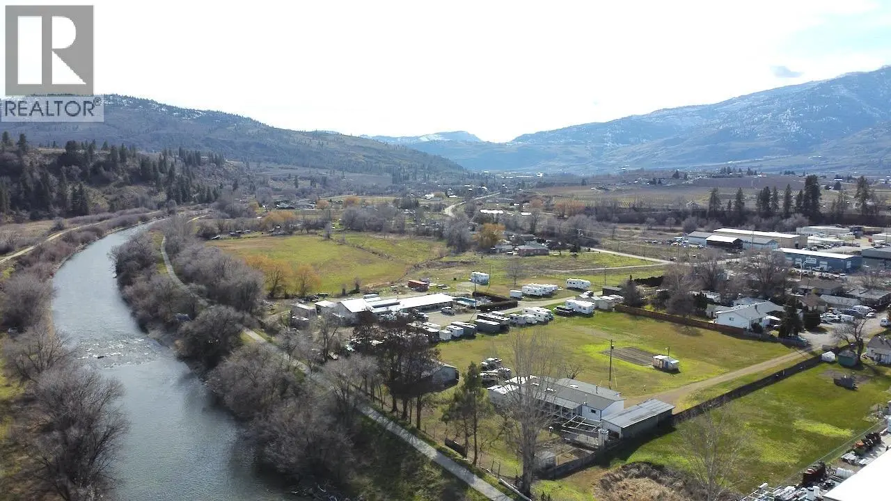 129 Walnut Place. Oliver, British Columbia