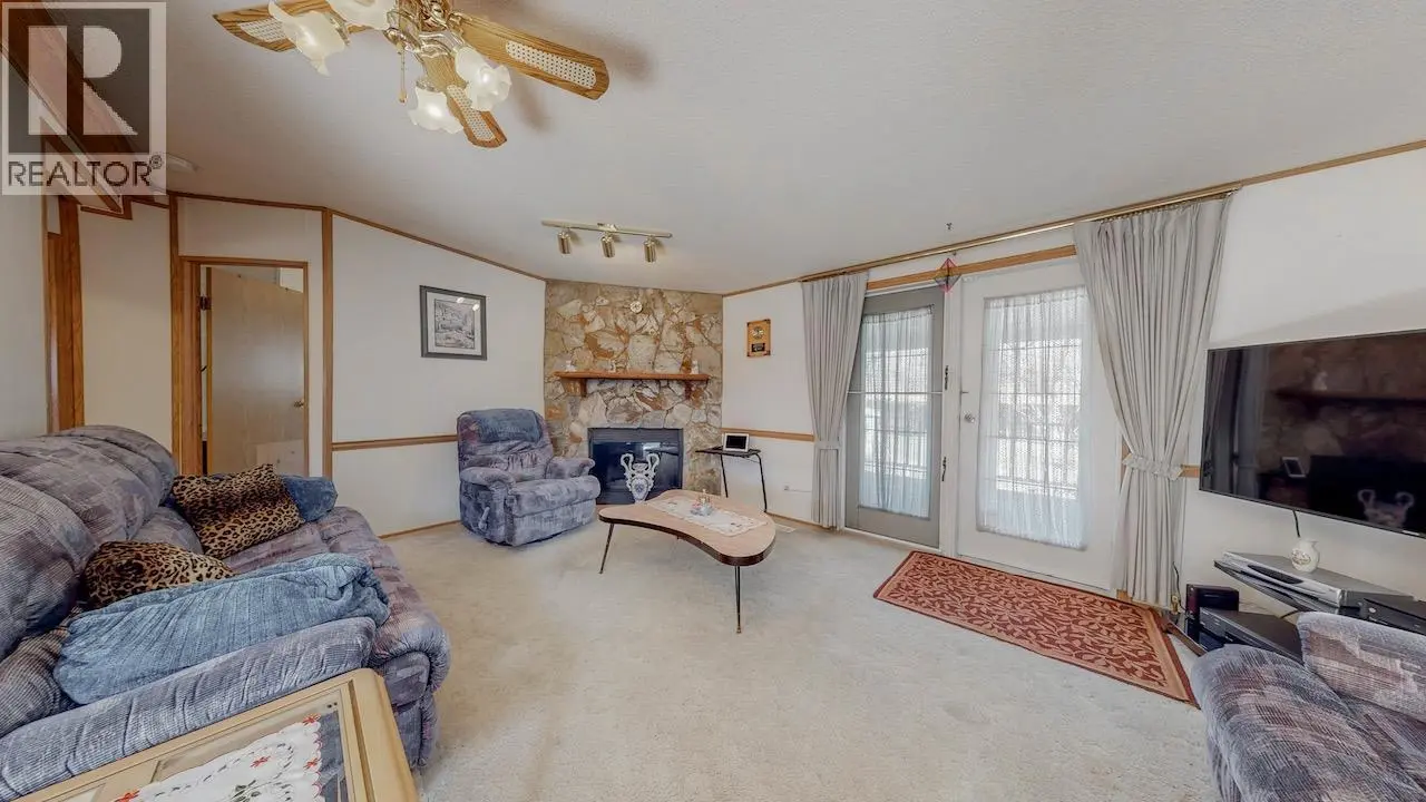 129 Walnut Place. Oliver, British Columbia