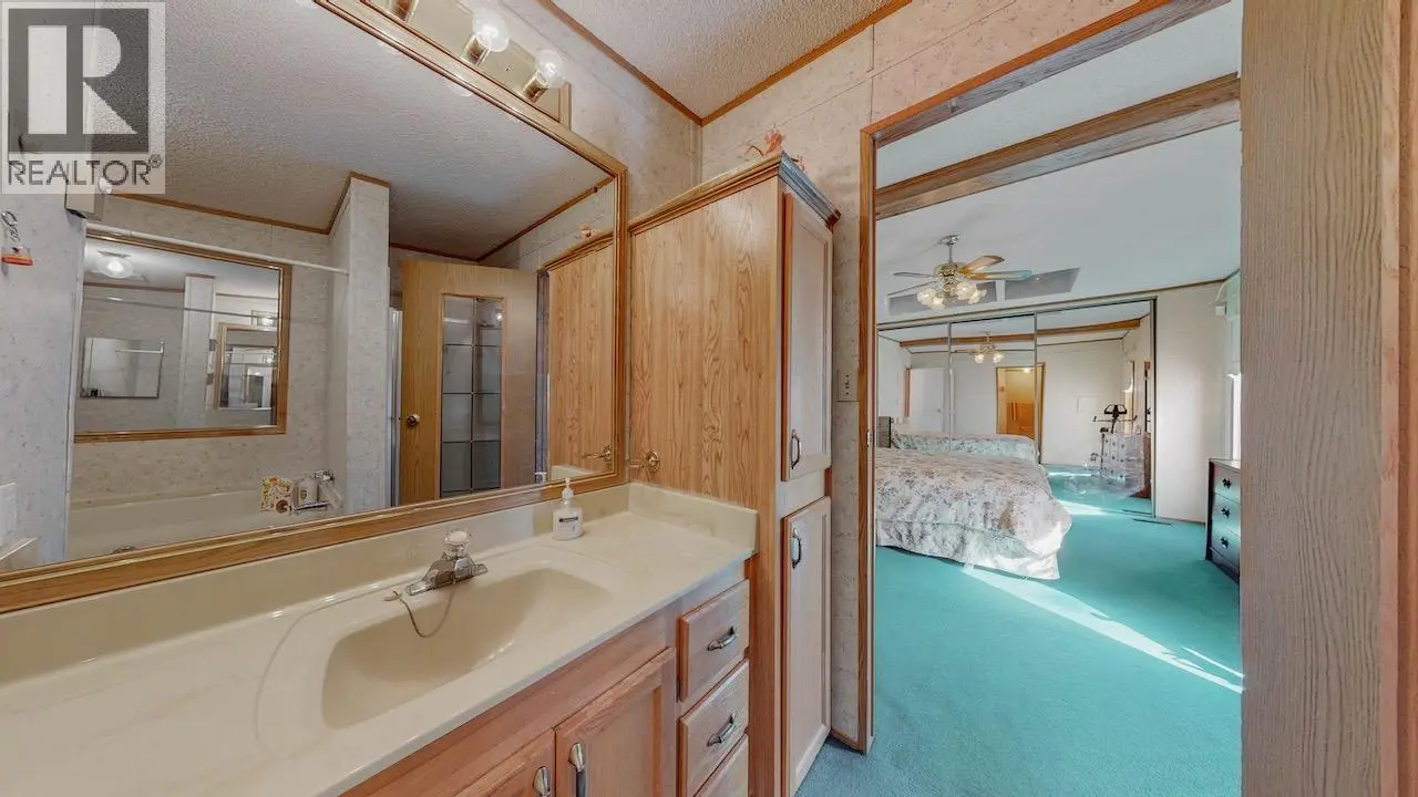 129 Walnut Place. Oliver, British Columbia