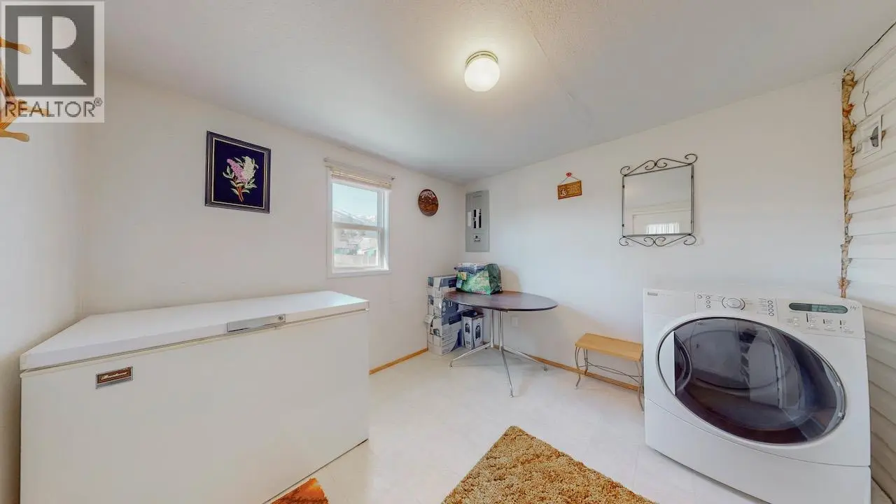 129 Walnut Place. Oliver, British Columbia