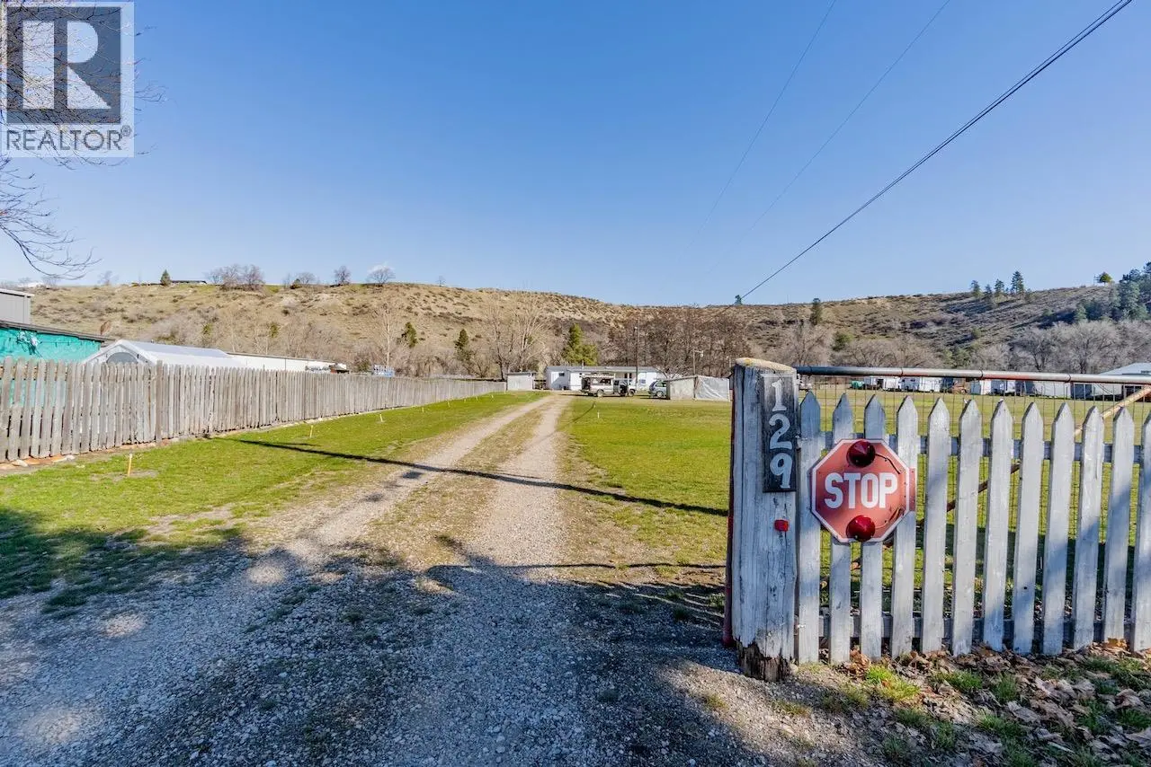 129 Walnut Place. Oliver, British Columbia