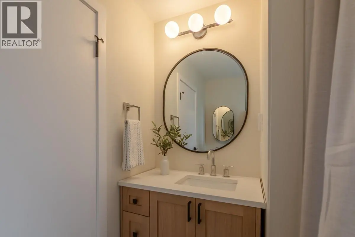 5214 Nixon Road. Summerland, British Columbia