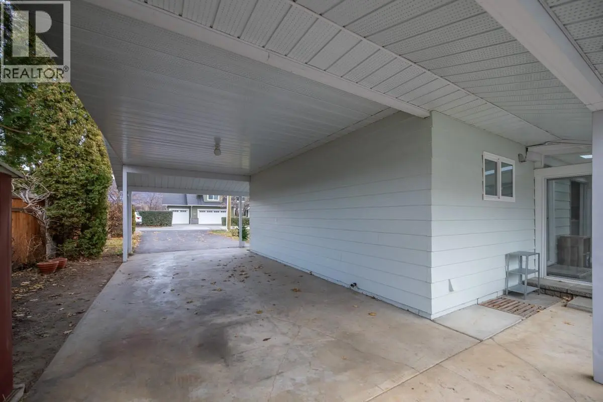 5214 Nixon Road. Summerland, British Columbia