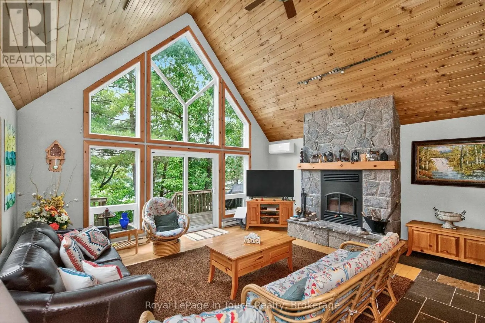 390 Island 360 Island, Georgian Bay (Baxter)
