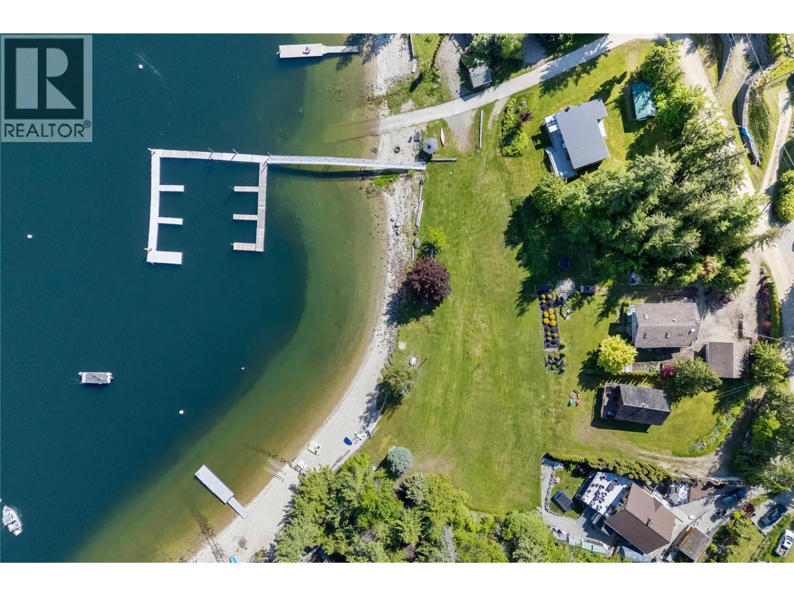 6300 Armstrong Road Unit# 36. Eagle Bay, British Columbia
